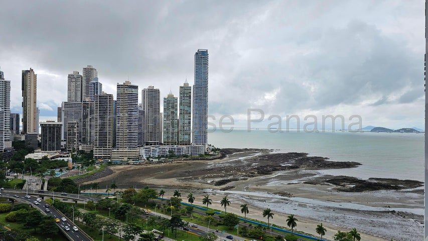 Apartment in Balboa Av - Apartamento en Avenida Balboa